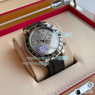 High Replica Rolex Daytona Men Grey Face  Black Rubber Strap Watch 43 mm